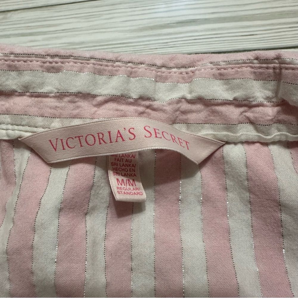 VICTORIA’S SECRET ICONIC STRIPE BUTTON UP LONG SLEEVE SLEEP SHIRT MEDIUM flaw - Picture 4 of 7